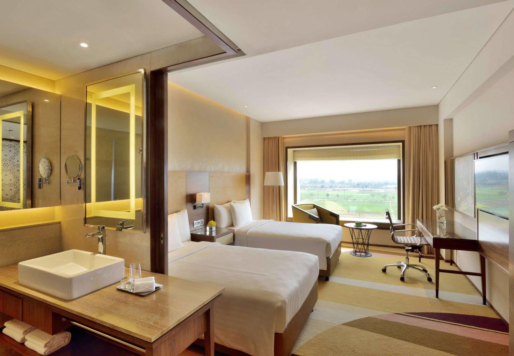 Hotel Courtyard By Marriott Raipur Exteriér fotografie